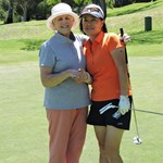 Elizabeth Shapcott congratulates Sarah Jung on the final hole